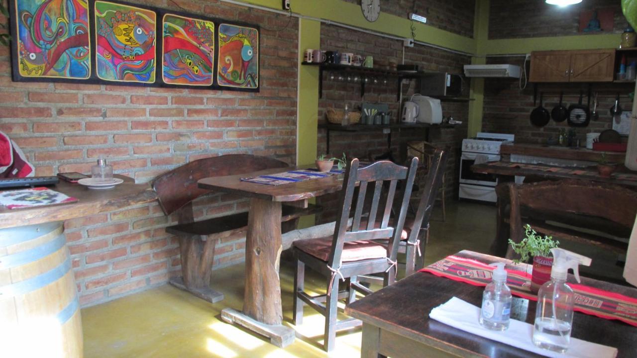 Hostal Del Suri Cafayate Exteriör bild