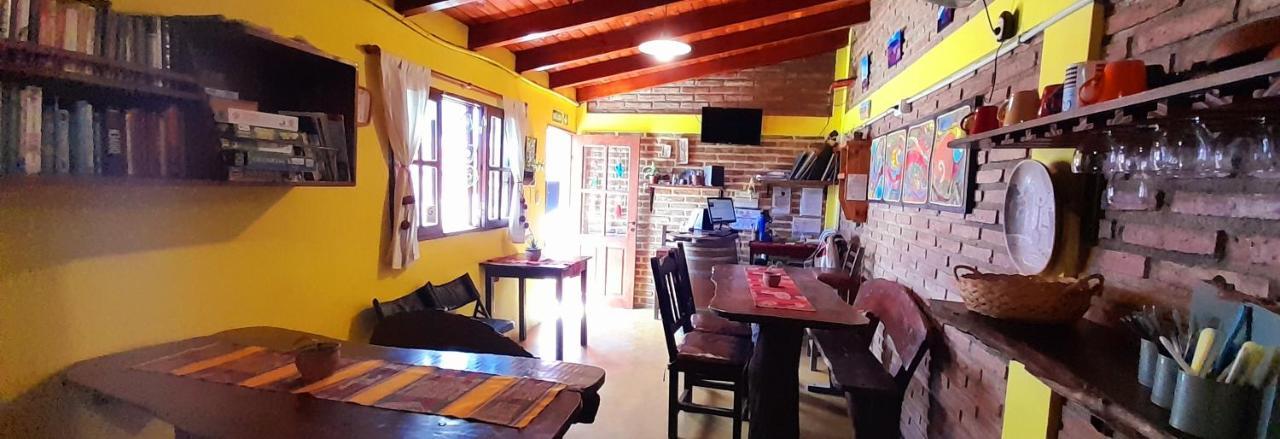 Hostal Del Suri Cafayate Exteriör bild